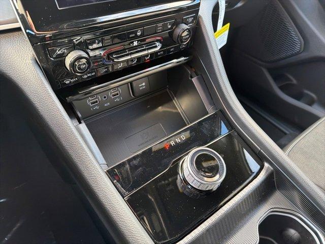 new 2025 Jeep Grand Cherokee car, priced at $45,672