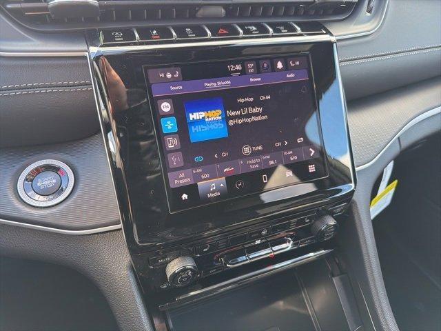 new 2025 Jeep Grand Cherokee car, priced at $45,672