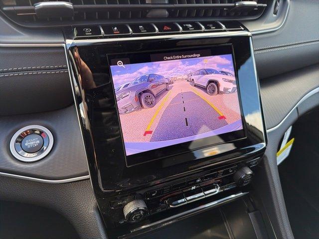 new 2025 Jeep Grand Cherokee car, priced at $45,672