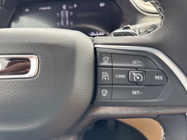 new 2025 Jeep Grand Cherokee car, priced at $51,451
