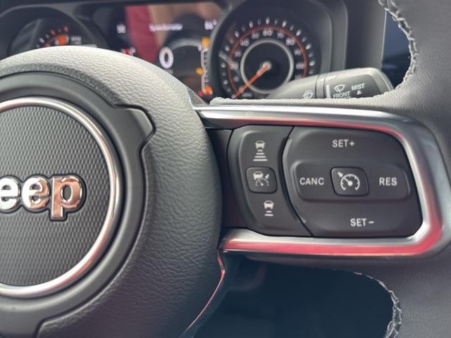new 2025 Jeep Wrangler car, priced at $51,927