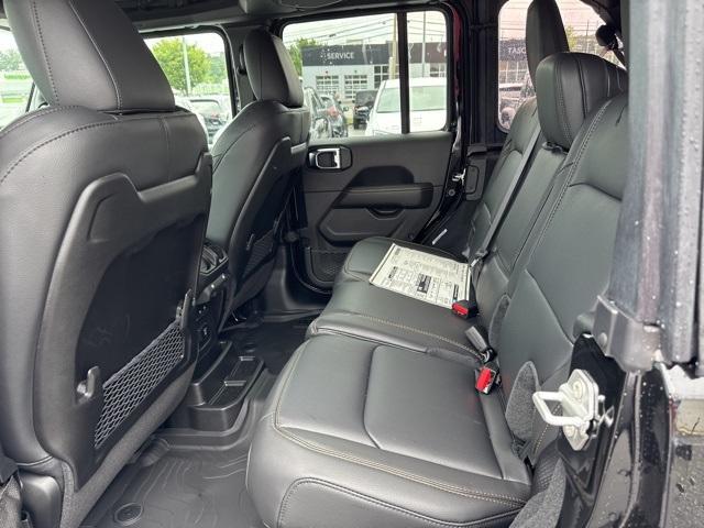 new 2025 Jeep Wrangler car, priced at $51,927