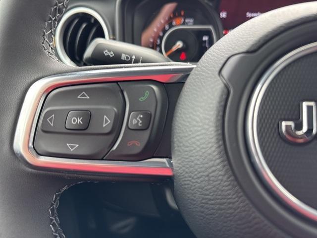 new 2025 Jeep Wrangler car, priced at $51,927