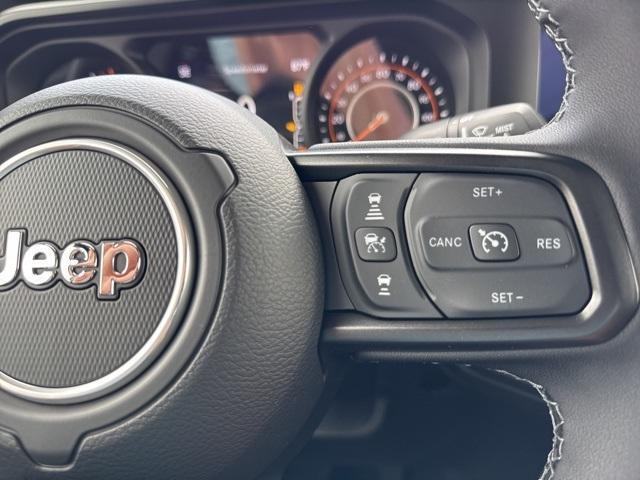 new 2025 Jeep Gladiator car, priced at $48,972