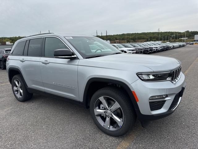 new 2025 Jeep Grand Cherokee car, priced at $51,930