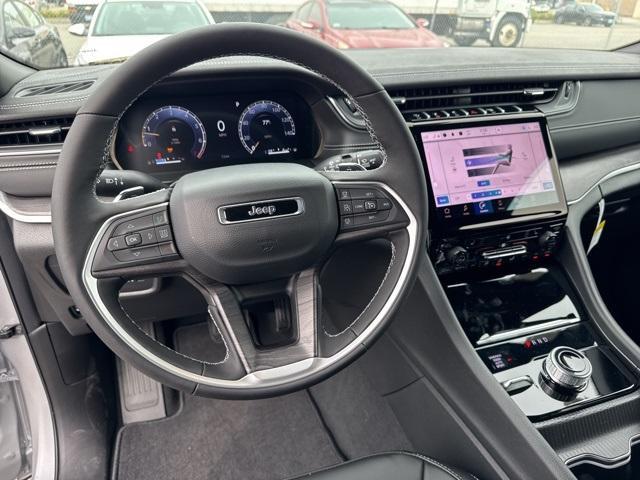 new 2025 Jeep Grand Cherokee car, priced at $51,930