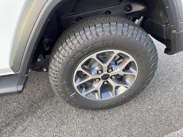 new 2025 Jeep Wrangler car, priced at $44,904