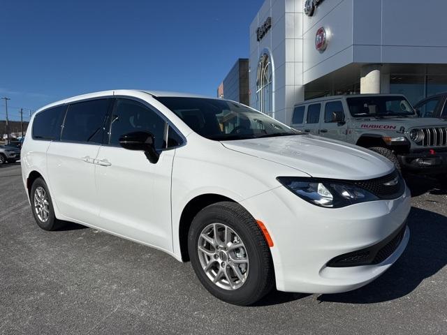 new 2025 Chrysler Voyager car, priced at $39,604