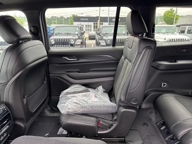 new 2025 Jeep Grand Cherokee L car, priced at $46,217