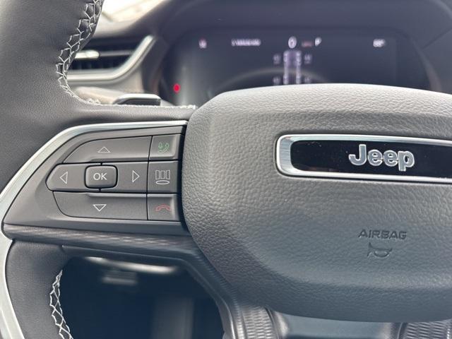 new 2025 Jeep Grand Cherokee car, priced at $46,135