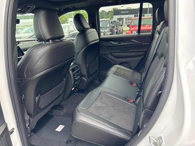 new 2025 Jeep Grand Cherokee car, priced at $46,135