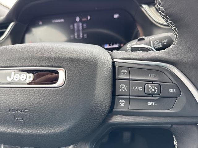 new 2025 Jeep Grand Cherokee car, priced at $46,135
