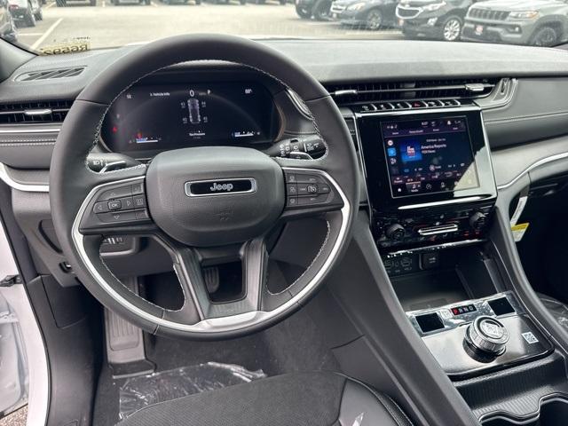new 2025 Jeep Grand Cherokee car, priced at $46,135