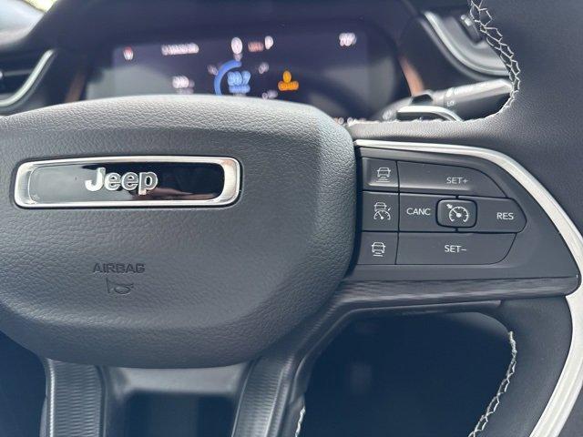 new 2025 Jeep Grand Cherokee car, priced at $45,355