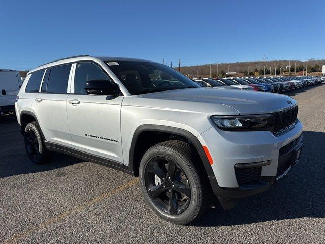 new 2025 Jeep Grand Cherokee L car, priced at $52,135