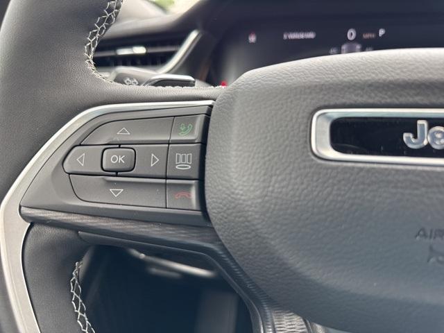 new 2025 Jeep Grand Cherokee car, priced at $46,135