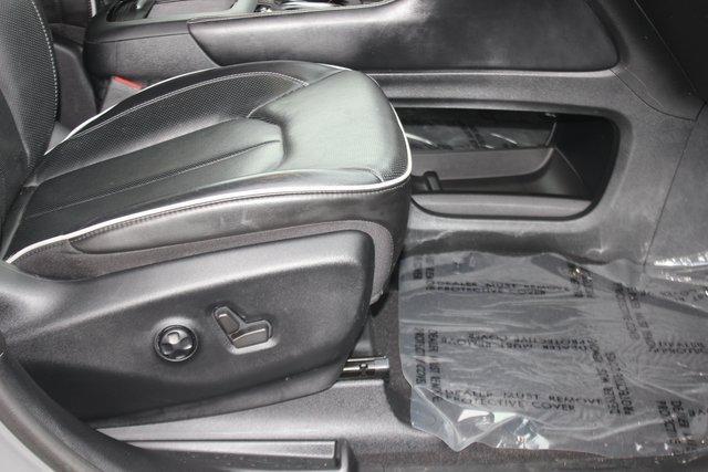 used 2021 Chrysler Pacifica Hybrid car, priced at $29,250