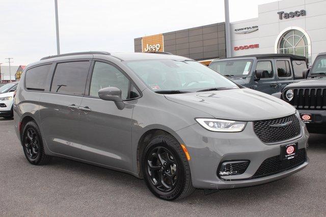 used 2021 Chrysler Pacifica Hybrid car, priced at $29,250