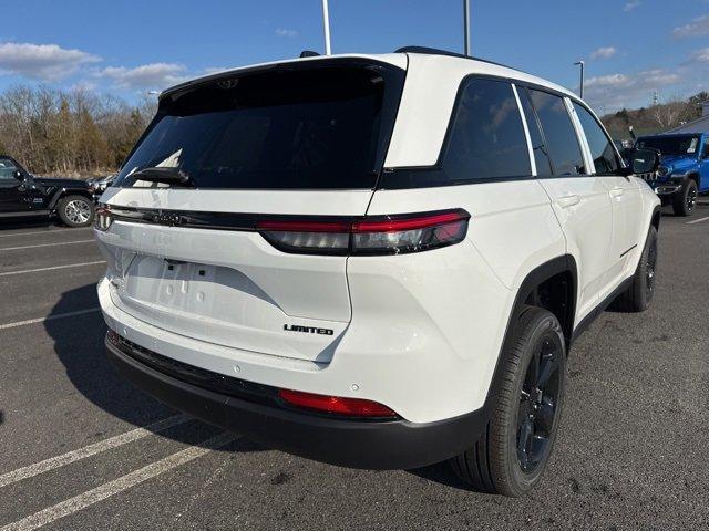 new 2025 Jeep Grand Cherokee car, priced at $54,140