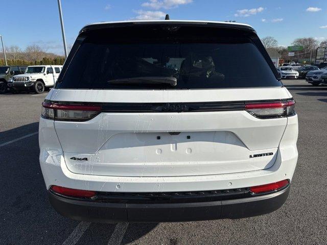 new 2025 Jeep Grand Cherokee car, priced at $54,140