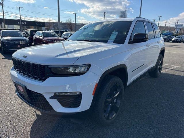 new 2025 Jeep Grand Cherokee car, priced at $54,140