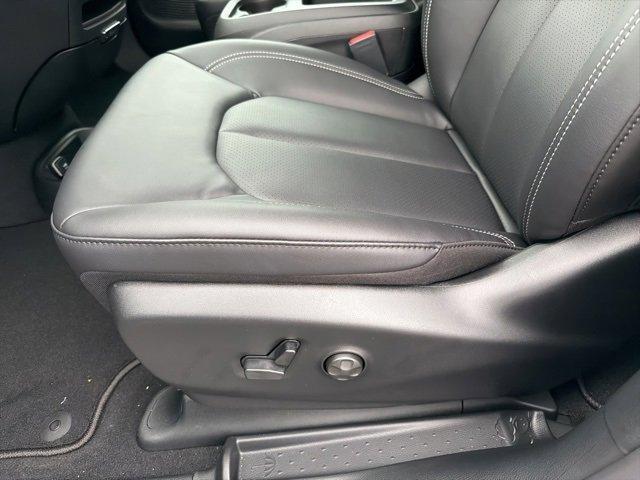 new 2026 Chrysler Pacifica car, priced at $43,060