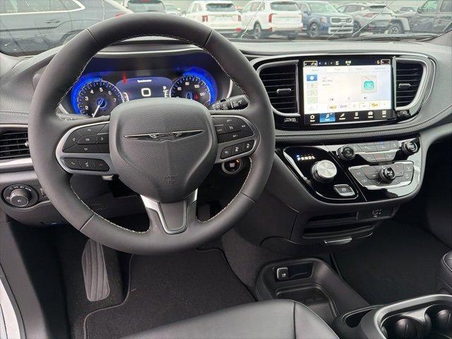 new 2026 Chrysler Pacifica car, priced at $43,060