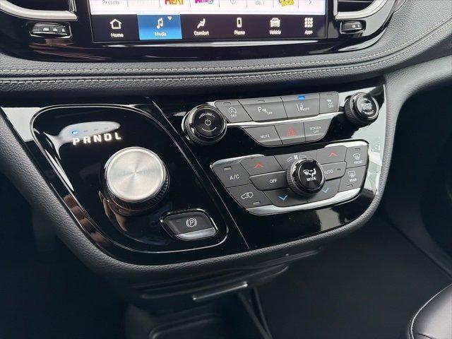 new 2026 Chrysler Pacifica car, priced at $43,060