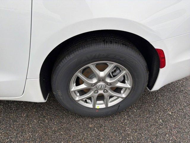 new 2026 Chrysler Pacifica car, priced at $43,060