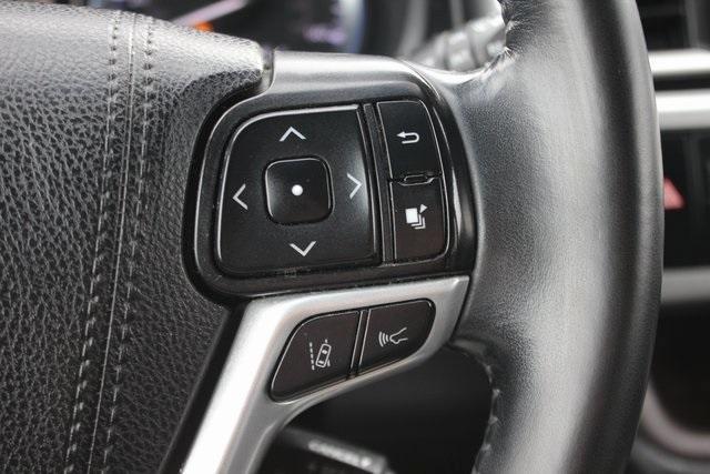 used 2019 Toyota Highlander car, priced at $24,989