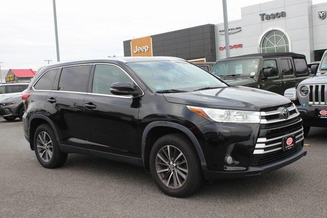 used 2019 Toyota Highlander car, priced at $24,989