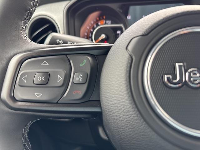 new 2025 Jeep Wrangler car, priced at $45,393