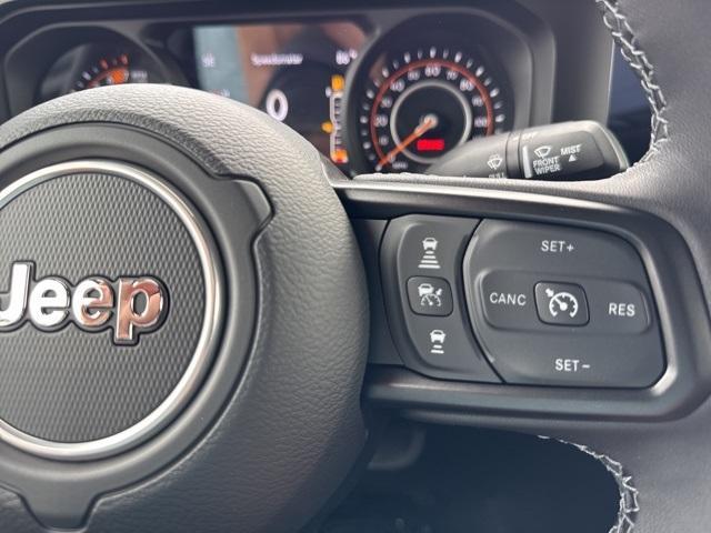 new 2025 Jeep Wrangler car, priced at $45,393