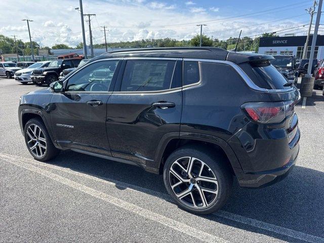 new 2025 Jeep Compass car, priced at $36,918