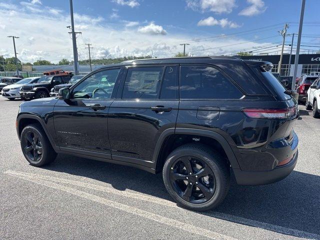 new 2025 Jeep Grand Cherokee car, priced at $48,375