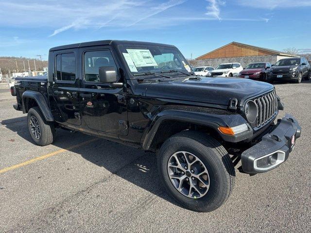 new 2024 Jeep Gladiator car, priced at $55,156