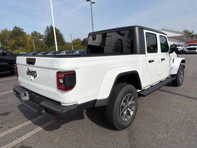 new 2025 Jeep Gladiator car, priced at $48,686