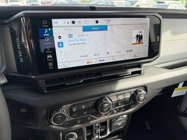 new 2025 Jeep Gladiator car, priced at $48,686