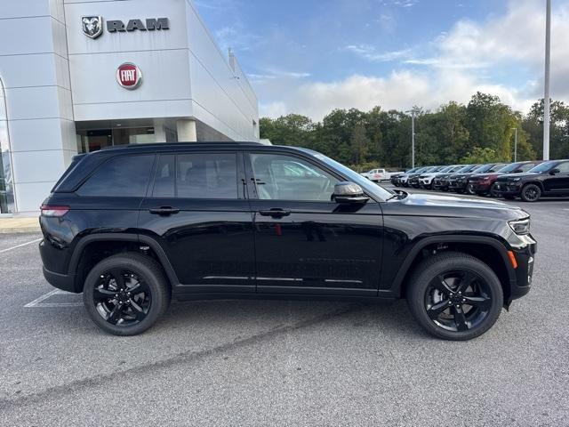 new 2025 Jeep Grand Cherokee car, priced at $47,688