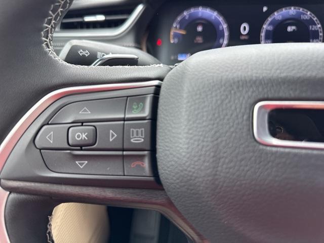 new 2025 Jeep Grand Cherokee car, priced at $52,046