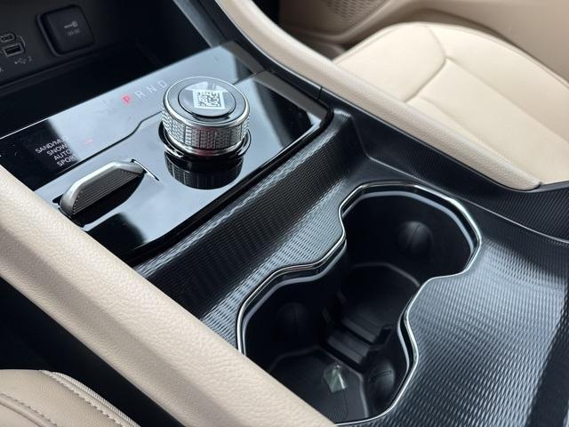 new 2025 Jeep Grand Cherokee car, priced at $52,046