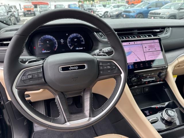 new 2025 Jeep Grand Cherokee car, priced at $52,046