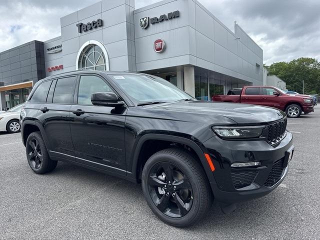 new 2025 Jeep Grand Cherokee car, priced at $52,046