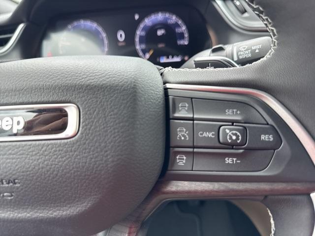 new 2025 Jeep Grand Cherokee car, priced at $52,046