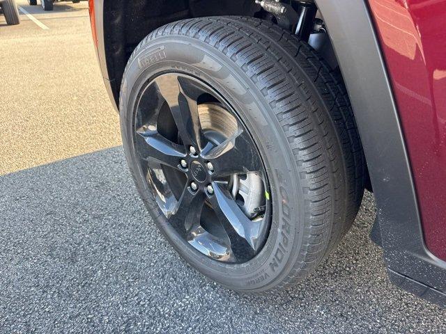 new 2025 Jeep Grand Cherokee L car, priced at $52,135