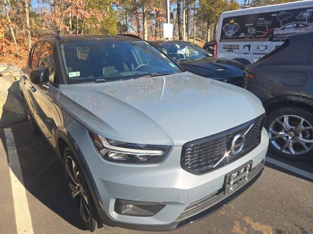 used 2020 Volvo XC40 car, priced at $25,990