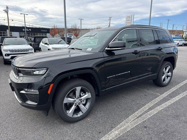 new 2025 Jeep Grand Cherokee car, priced at $50,935