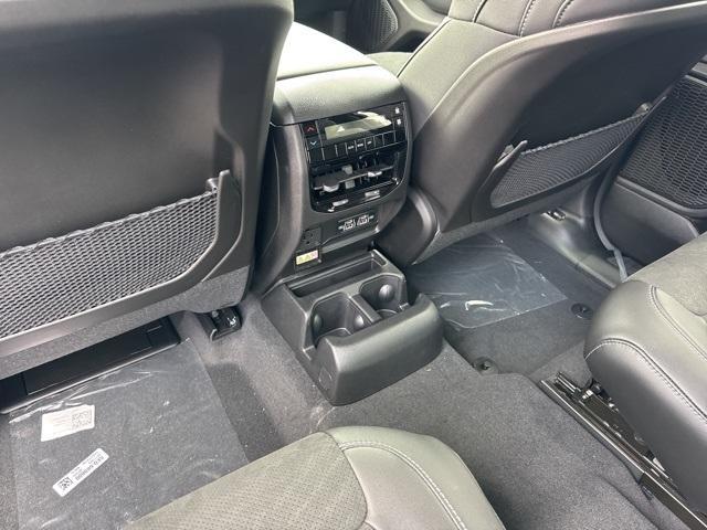 new 2025 Jeep Grand Cherokee L car, priced at $46,217