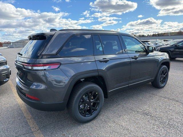 new 2025 Jeep Grand Cherokee car, priced at $46,208