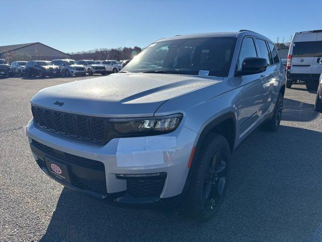 new 2025 Jeep Grand Cherokee L car, priced at $54,130